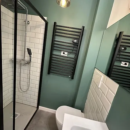 Cozy Monaco Border *