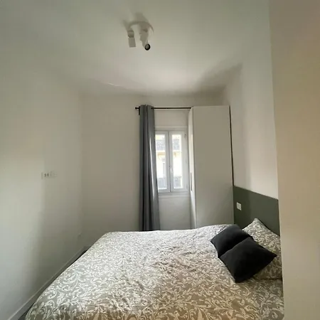 Cozy Monaco Border * روكوبرُن كاب مارتي