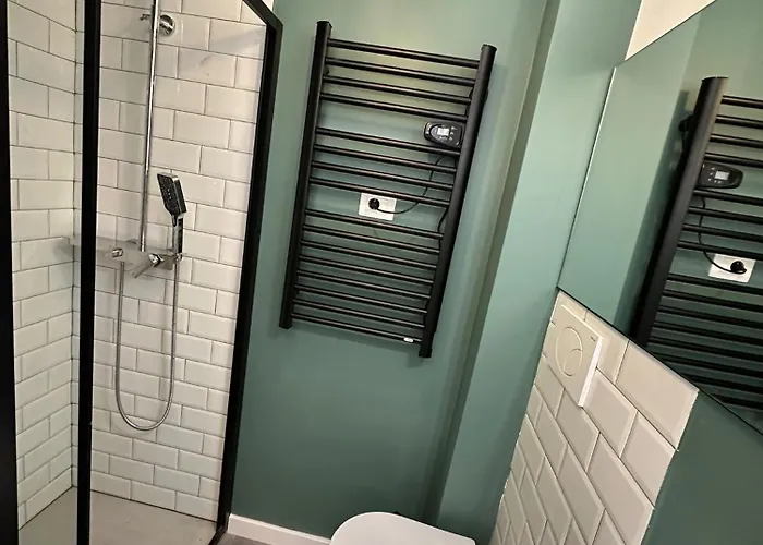 Cozy Monaco Border *